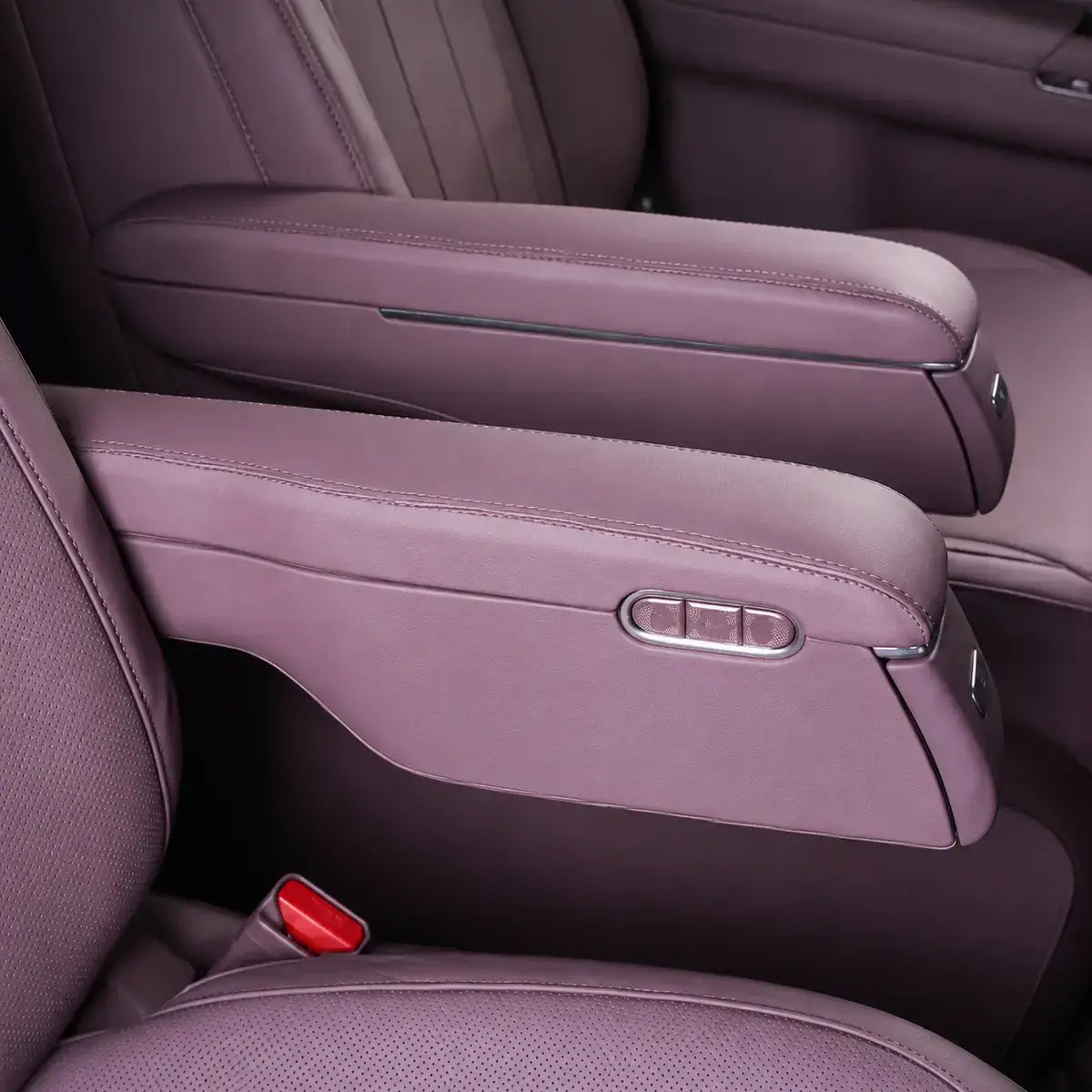 XPENG GX Second-Row Padded Armrest Covers – 2-Piece Set