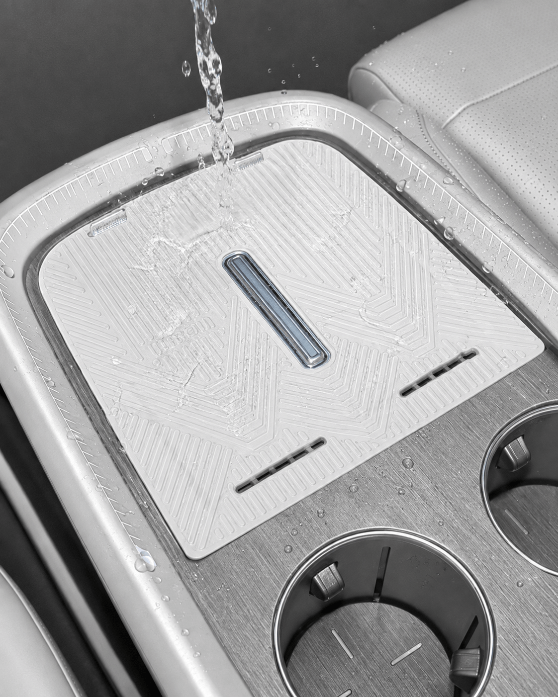 XPENG GX Center Console Wireless Charging Silicone Mat
