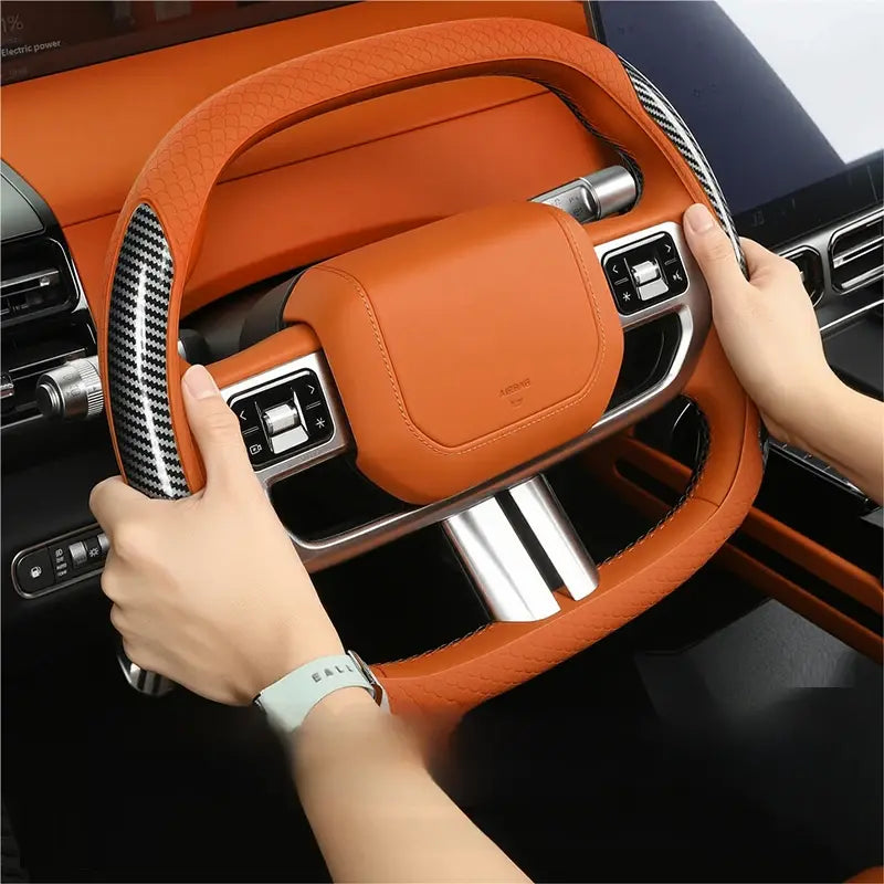 For JETOUR G700 2025+ Steering Wheel Cover Anti-slip Breathable Carbon Look Silicone Protective Cover Interior Car Accessories | 1688 Store UAE
