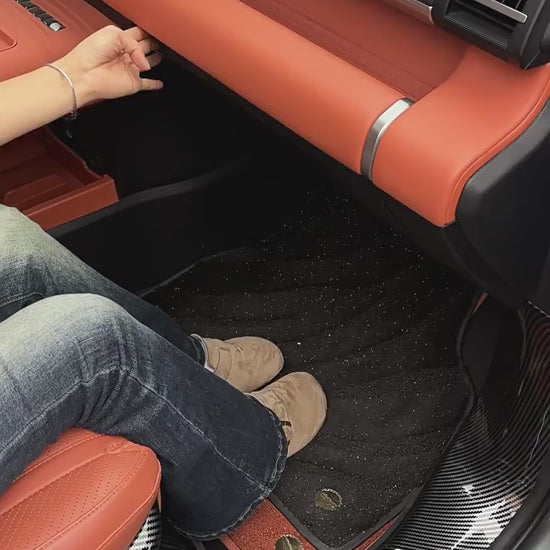 Suitable for fangcheng leopard titanium 7 co-pilot storage box special instrument storage bag car interior supplies.
