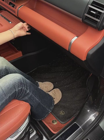 Suitable for fangcheng leopard titanium 7 co-pilot storage box special instrument storage bag car interior supplies.
